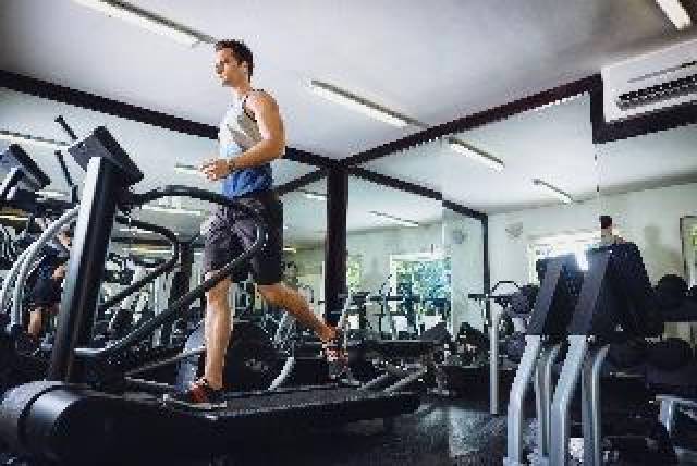 Desportos y Entretenimento