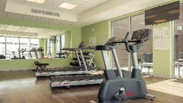 Desportos y Entretenimento
