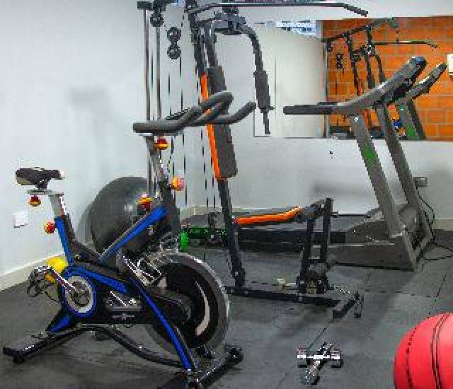 Desportos y Entretenimento