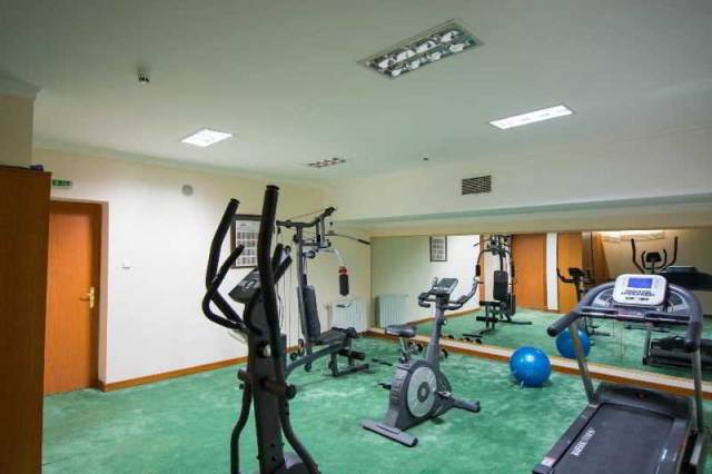 Desportos y Entretenimento