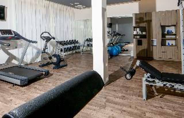 Desportos y Entretenimento