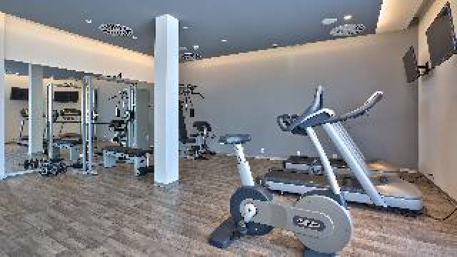 Desportos y Entretenimento
