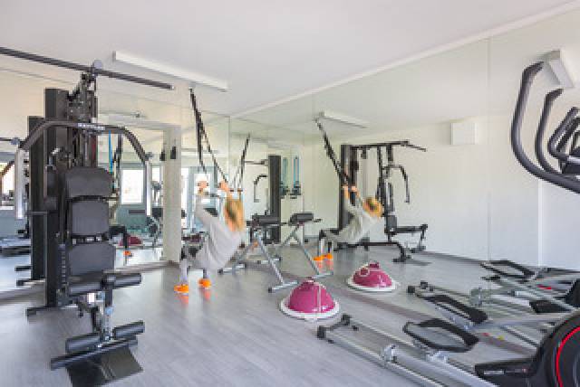 Desportos y Entretenimento