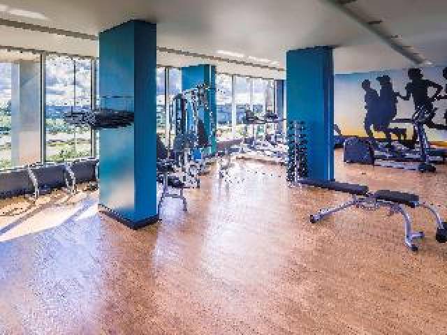 Desportos y Entretenimento