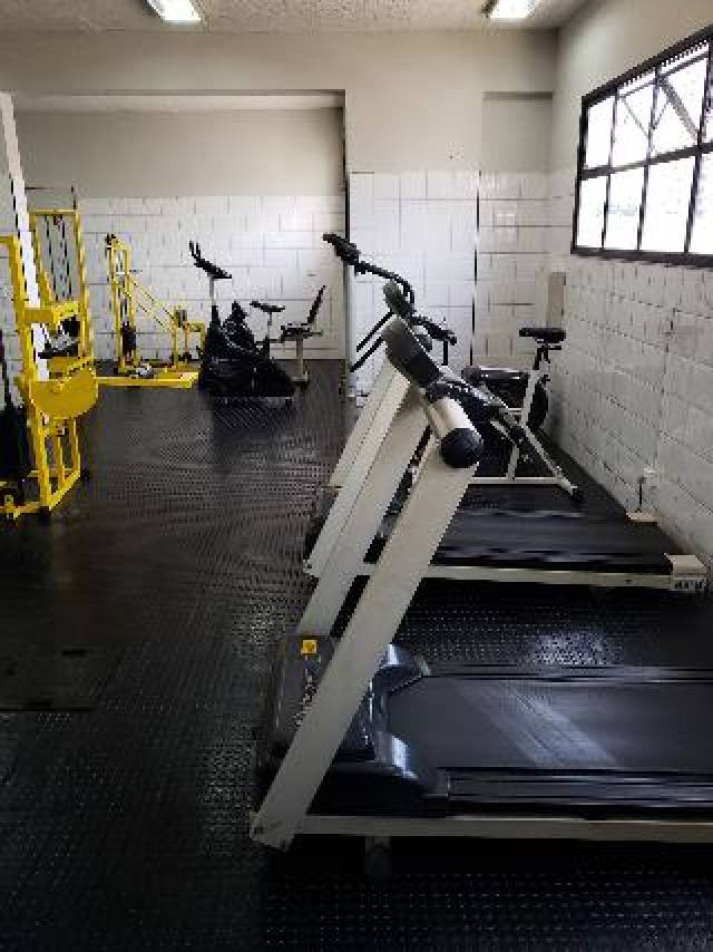 Desportos y Entretenimento