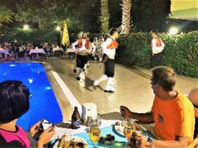 Desportos y Entretenimento