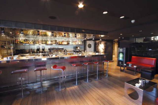 Bar