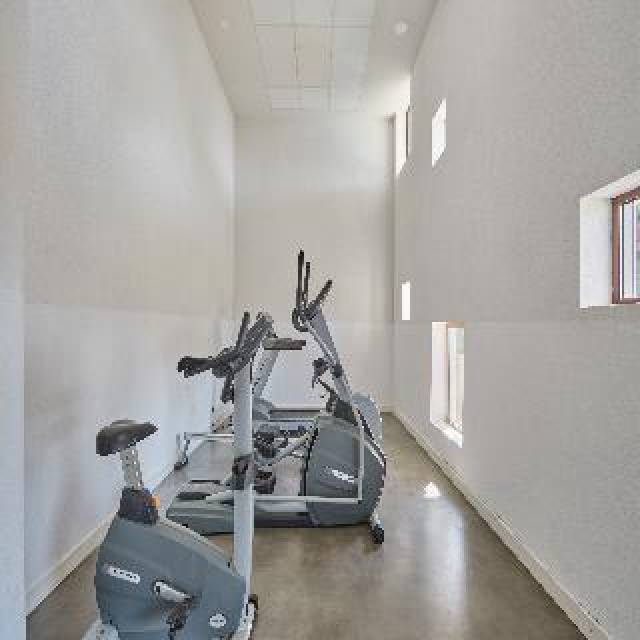 Desportos y Entretenimento
