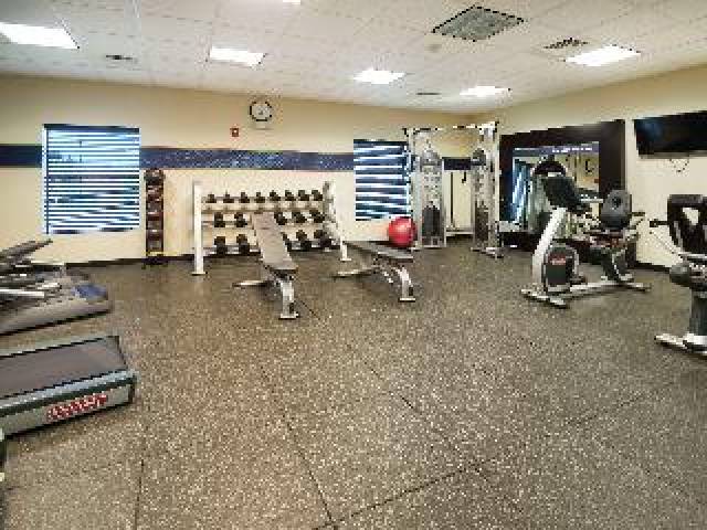 Desportos y Entretenimento