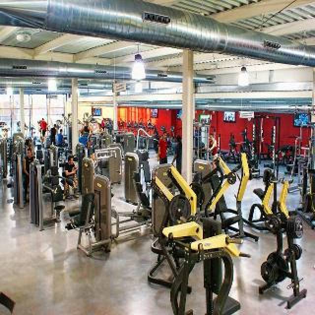 Desportos y Entretenimento