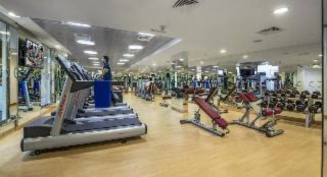 Desportos y Entretenimento