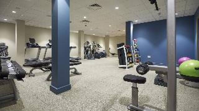 Desportos y Entretenimento