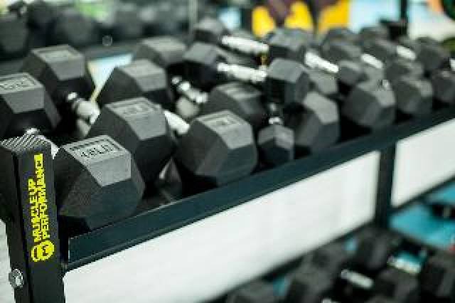 Desportos y Entretenimento