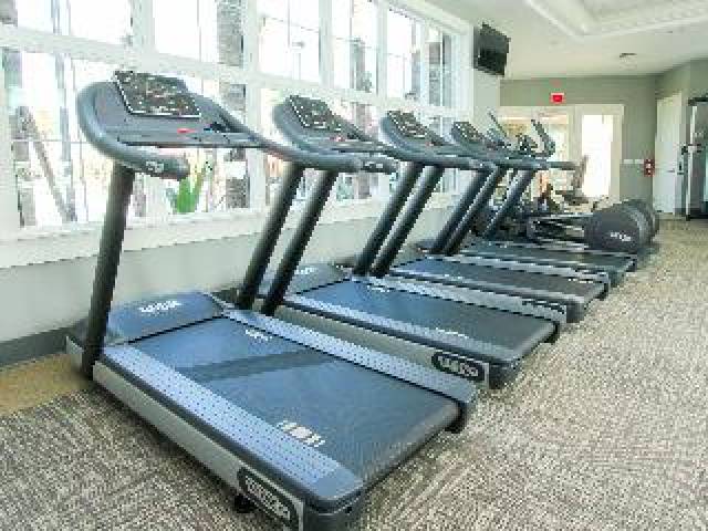 Desportos y Entretenimento