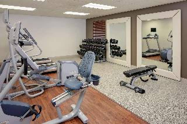 Desportos y Entretenimento