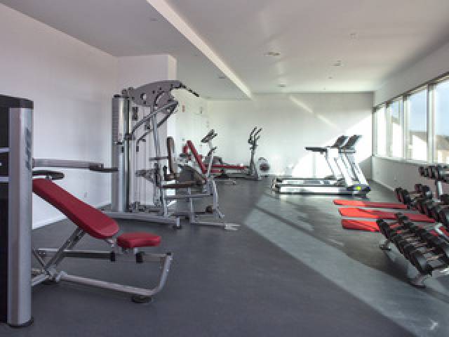 Desportos y Entretenimento