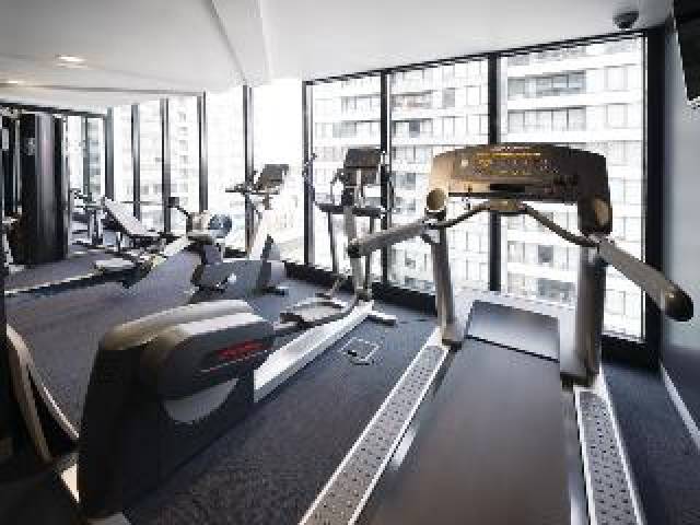 Desportos y Entretenimento
