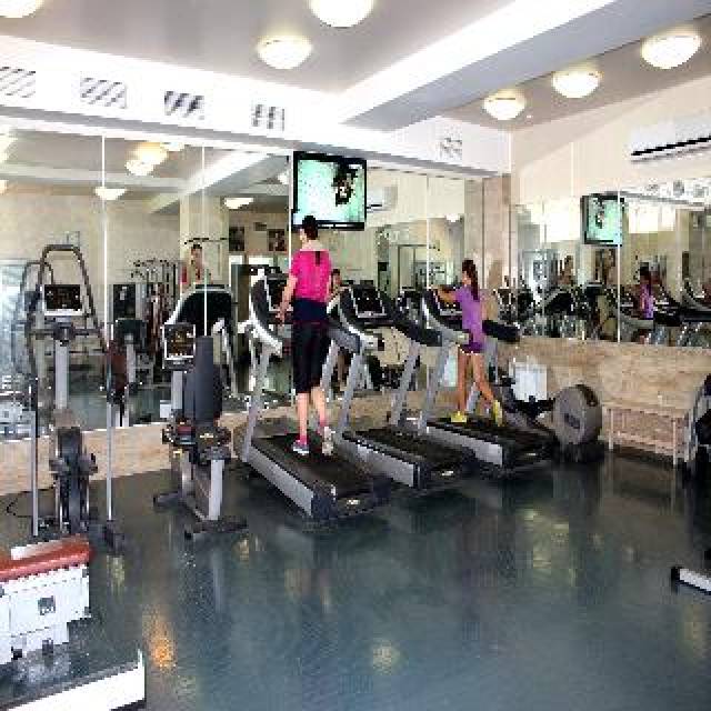 Desportos y Entretenimento