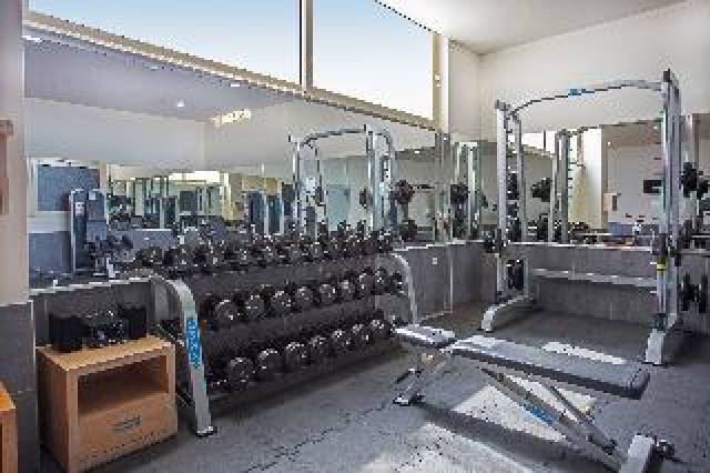 Desportos y Entretenimento