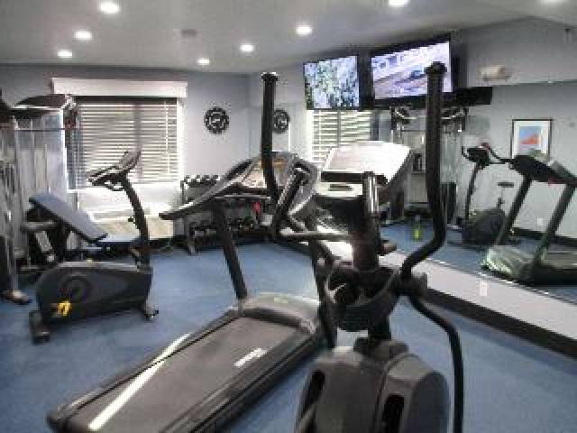 Desportos y Entretenimento