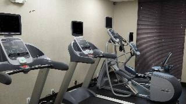 Desportos y Entretenimento