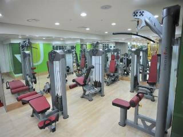 Desportos y Entretenimento