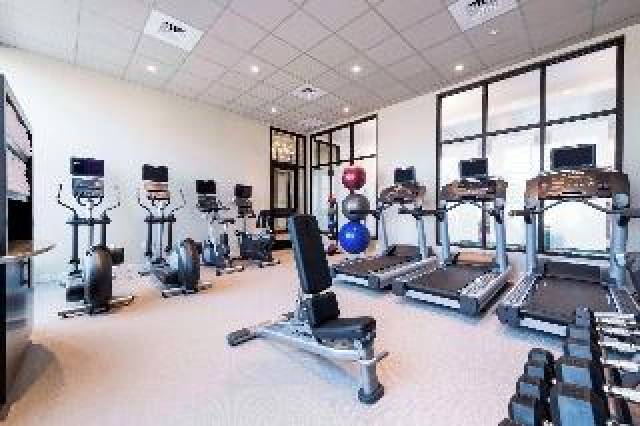 Desportos y Entretenimento