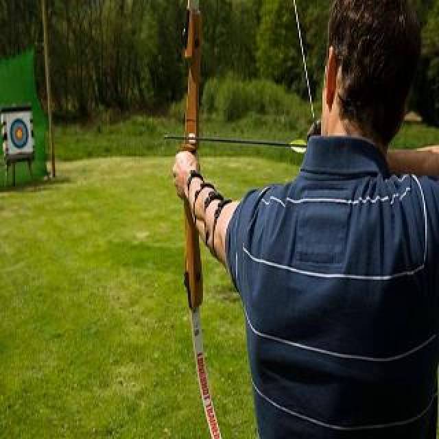 Desportos y Entretenimento
