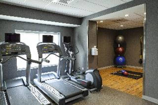 Desportos y Entretenimento