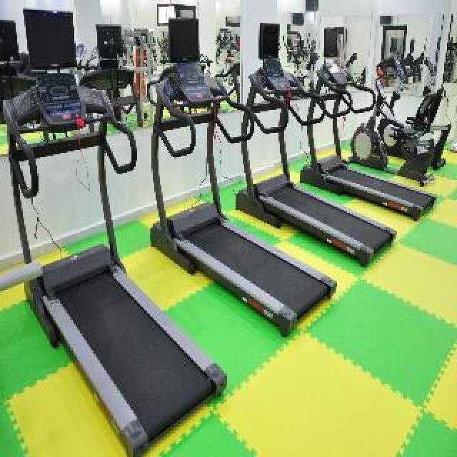 Desportos y Entretenimento