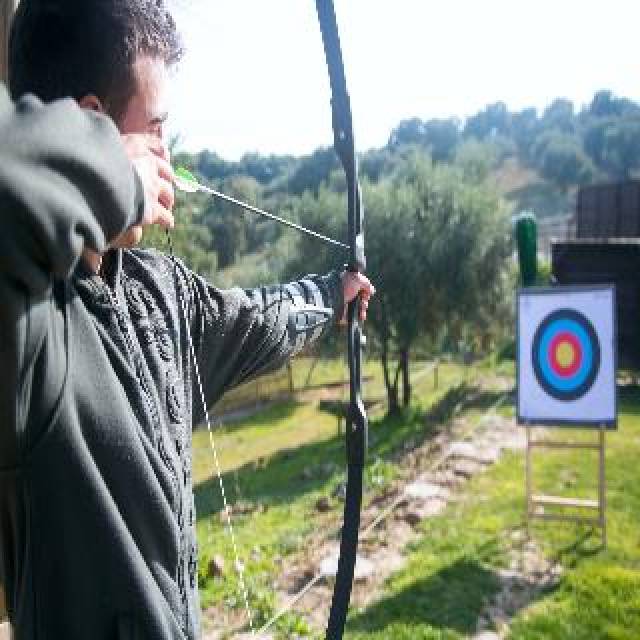 Desportos y Entretenimento