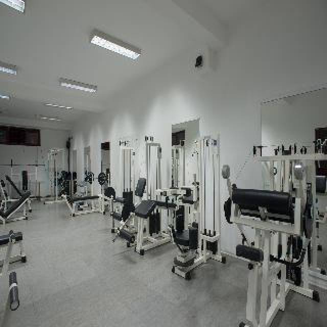Desportos y Entretenimento