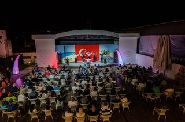 Desportos y Entretenimento