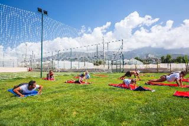 Desportos y Entretenimento