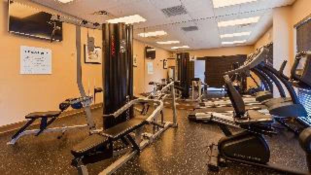 Desportos y Entretenimento