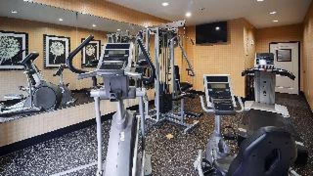 Desportos y Entretenimento