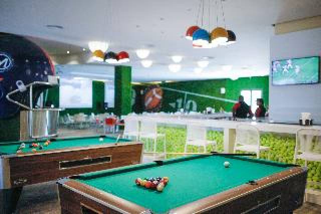 Bar