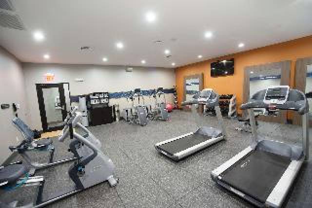 Desportos y Entretenimento