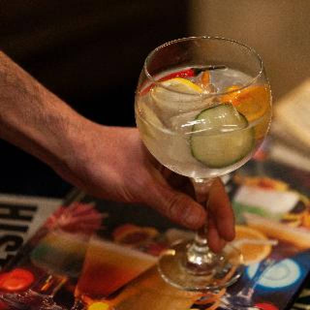 Bar