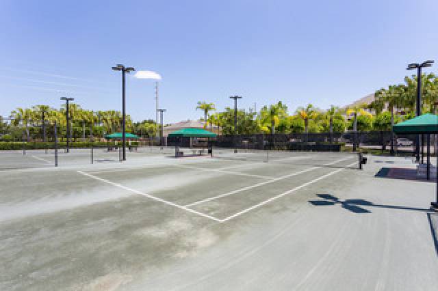 Desportos y Entretenimento