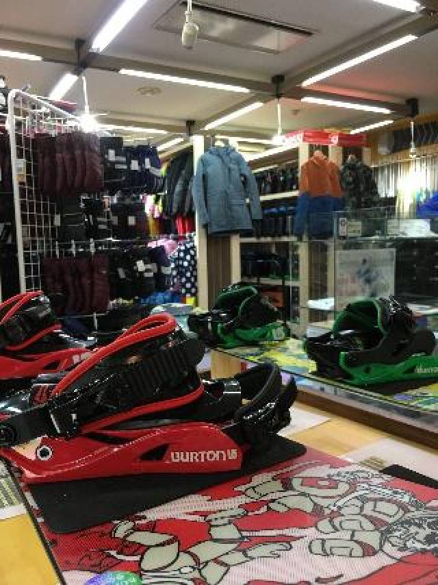 Desportos y Entretenimento