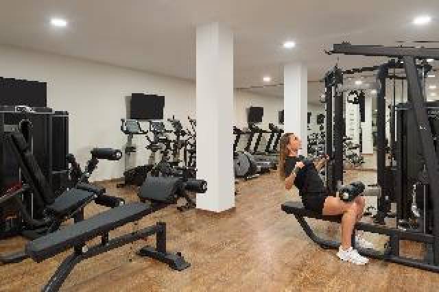 Desportos y Entretenimento