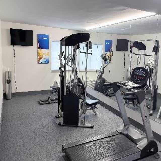 Desportos y Entretenimento