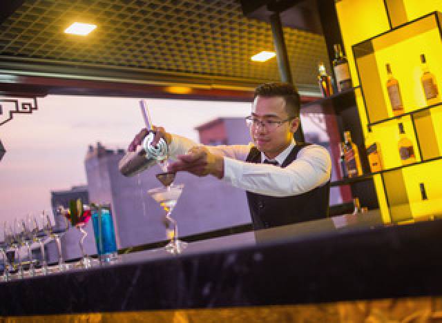 Bar