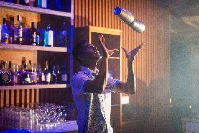 Bar
