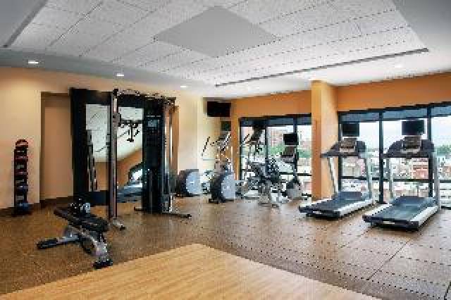 Desportos y Entretenimento