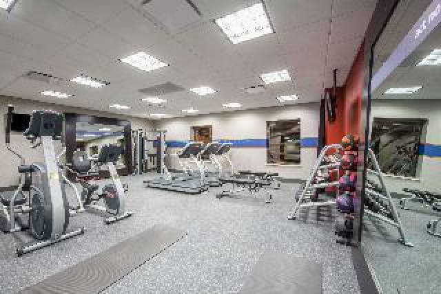 Desportos y Entretenimento