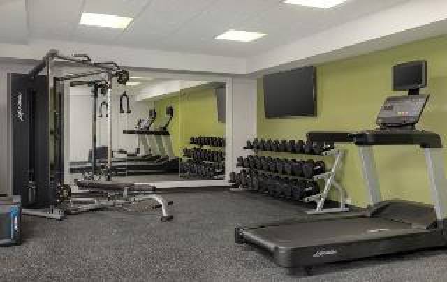 Desportos y Entretenimento
