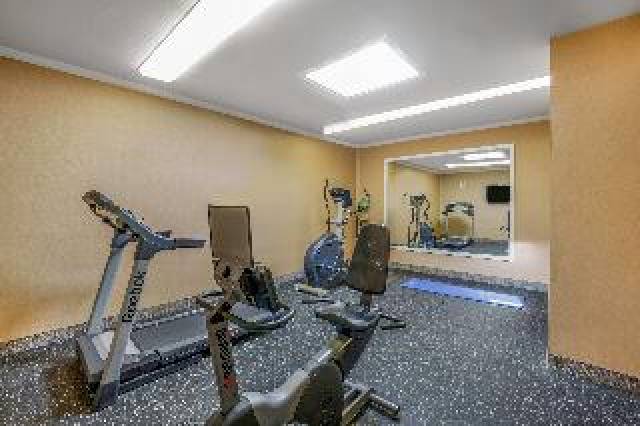 Desportos y Entretenimento