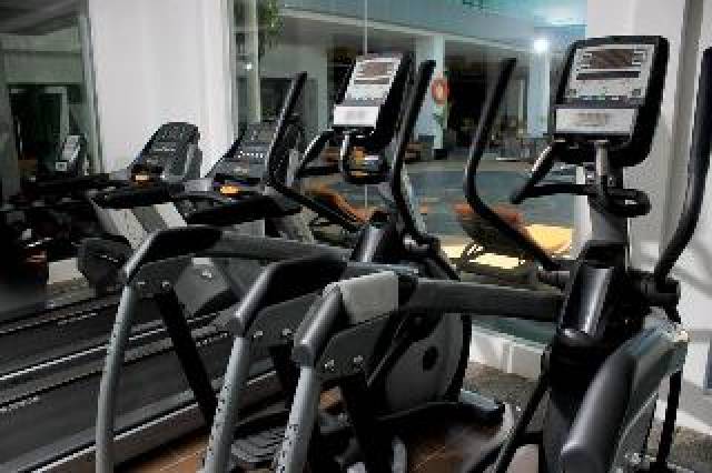 Desportos y Entretenimento